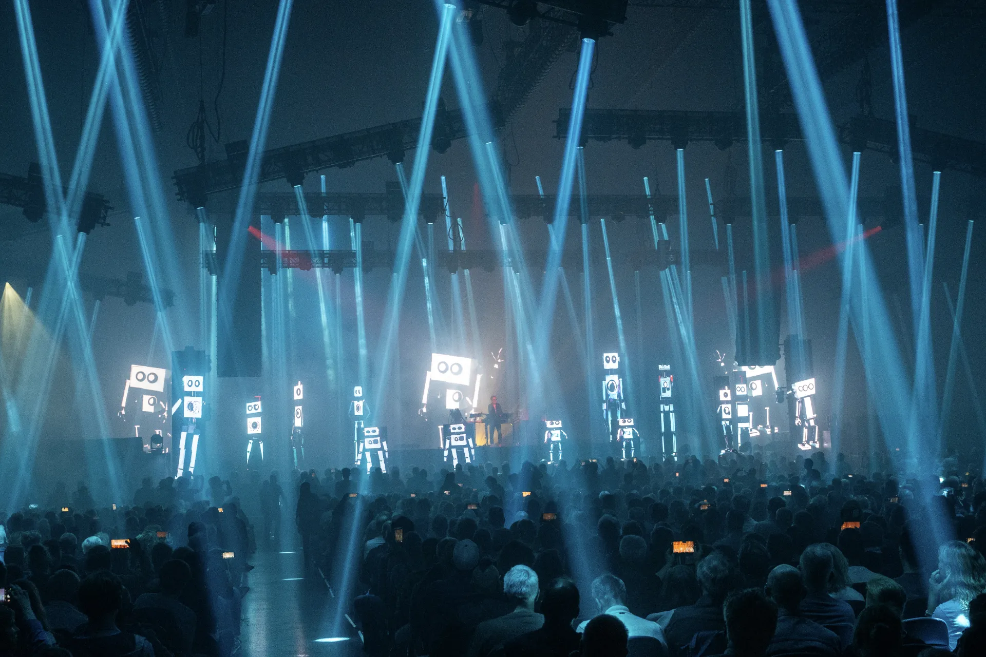 Oxygene & Beyond a sonic journey at ADE — photo 4