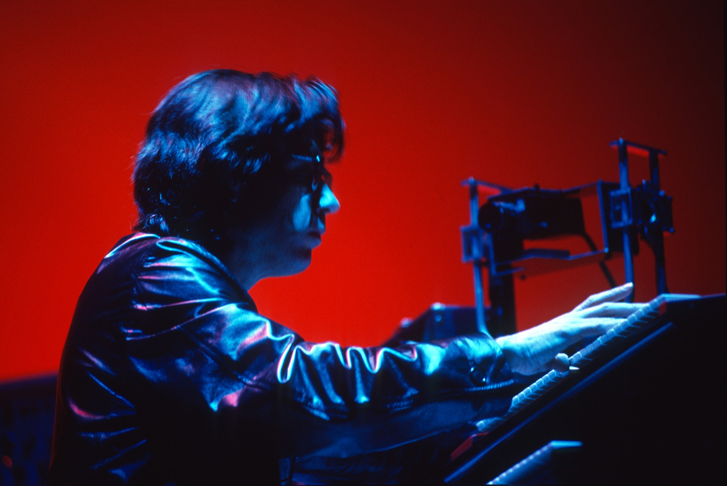 Oxygene Tour 97 - Jarre in front of camera